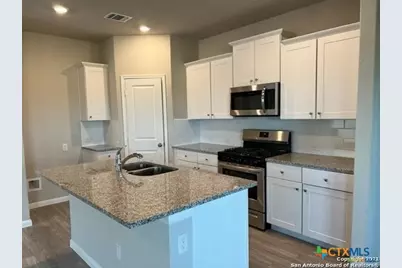 2831 Calandra Lark, New Braunfels, TX 78310 - Photo 2