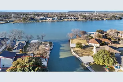 300 Bridgepoint Drive, Kingsland, TX 78639 - Photo 4