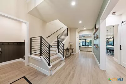 300 Bridgepoint Drive, Kingsland, TX 78639 - Photo 6