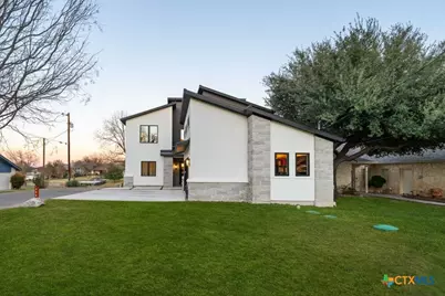 300 Bridgepoint Drive, Kingsland, TX 78639 - Photo 2