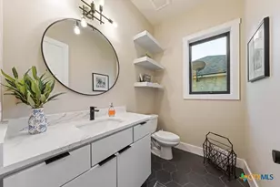 300 Bridgepoint Dr, Kingsland, TX 78639 - Photo 32