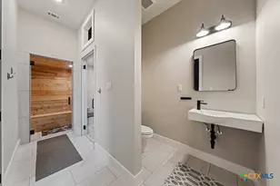 300 Bridgepoint Dr, Kingsland, TX 78639 - Photo 36