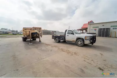 610 E End St., Goliad, TX 77963 - Photo 18