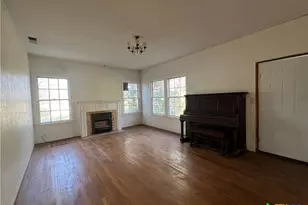 202 Shady St, Marlin, TX 76661 - Photo 2