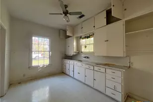 202 Shady St, Marlin, TX 76661 - Photo 6