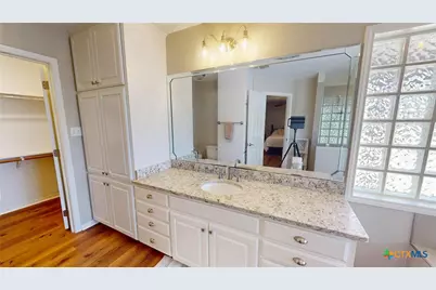 1371 Fannin Oaks Drive, Victoria, TX 77905 - Photo 18