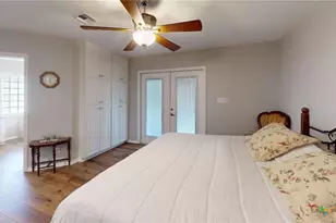 1371 Fannin Oaks Dr, Victoria, TX 77905 - Photo 16