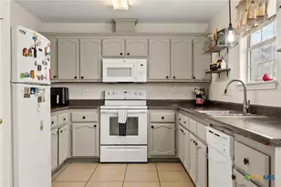 532 Cordova Loop, Seguin, TX 78155 - Photo 6