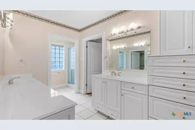 2282 Kensington Way, New Braunfels, TX 78130 - Photo 18