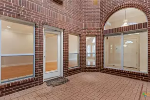 2282 Kensington Way, New Braunfels, TX 78130 - Photo 14