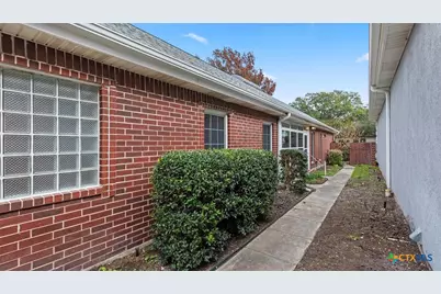 2282 Kensington Way, New Braunfels, TX 78130 - Photo 30