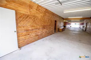 404 Annies Ln, La Vernia, TX 78121 - Photo 28