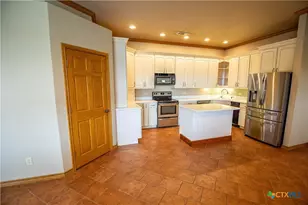 404 Annies Ln, La Vernia, TX 78121 - Photo 32