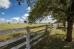 404 Annies Ln, La Vernia, TX 78121 - Photo 18