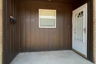 1310 Westover Dr, Killeen, TX 76549 - Photo 2