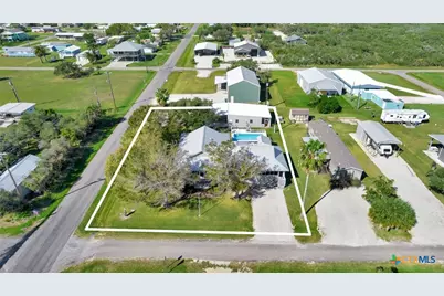 612 W Jackson Avenue, Port O'Connor, TX 77982 - Photo 42