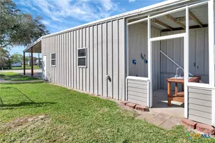 612 W Jackson Ave, Port O'Connor, TX 77982 - Photo 40