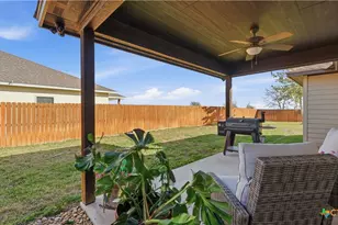 230 Navarro Xing, Seguin, TX 78155 - Photo 16