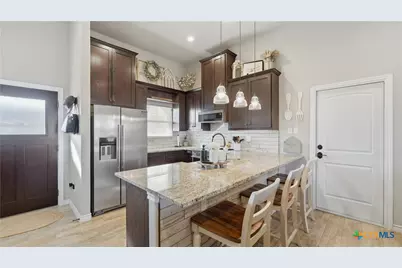 230 Navarro Crossing #6B, Seguin, TX 78155 - Photo 6