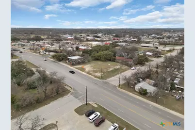 205 Central Texas Expressway, Lampasas, TX 76550 - Photo 1