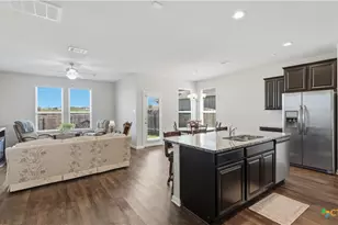 424 Agave Flats Dr, New Braunfels, TX 78130 - Photo 14