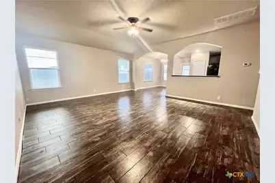 738 Great Oaks Drive, New Braunfels, TX 78130 - Photo 4