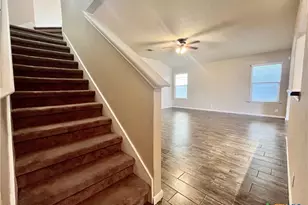 738 Great Oaks Dr, New Braunfels, TX 78130 - Photo 20