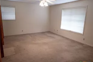 301 Birchwood Dr, Victoria, TX 77901 - Photo 30