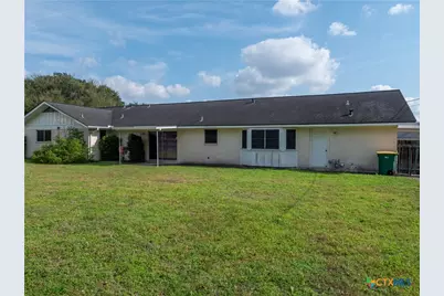 301 Birchwood Drive, Victoria, TX 77901 - Photo 42