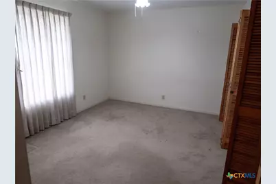 301 Birchwood Drive, Victoria, TX 77901 - Photo 36