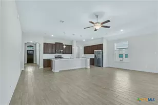 2244 Meadow Way St, New Braunfels, TX 78132 - Photo 4