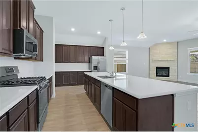 2244 Meadow Way Street, New Braunfels, TX 78132 - Photo 6