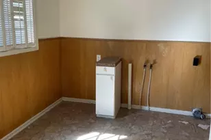 302 W French St, Cuero, TX 77954 - Photo 16