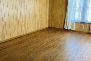 302 W French St, Cuero, TX 77954 - Photo 12