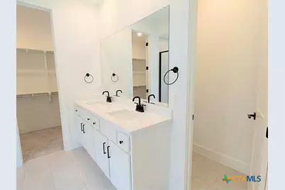 1005 Easy Gruene, New Braunfels, TX 78130 - Photo 6