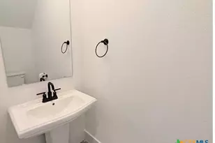 1005 Easy Gruene, New Braunfels, TX 78130 - Photo 14