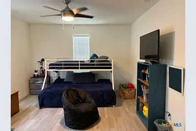 907 E 3rd Street #A, Lampasas, TX 76550 - Photo 4