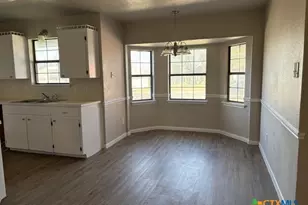 2404 Hidden Hill Dr, Killeen, TX 76543 - Photo 6