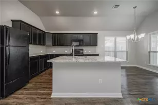 1643 Hillside Dr, Temple, TX 76502 - Photo 12