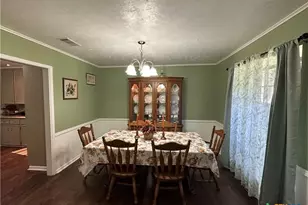 103 Oxford St, Victoria, TX 77904 - Photo 2