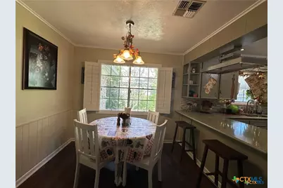 103 Oxford Street, Victoria, TX 77904 - Photo 4