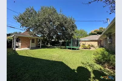 103 Oxford Street, Victoria, TX 77904 - Photo 18
