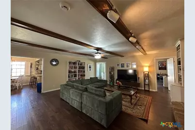 103 Oxford Street, Victoria, TX 77904 - Photo 6