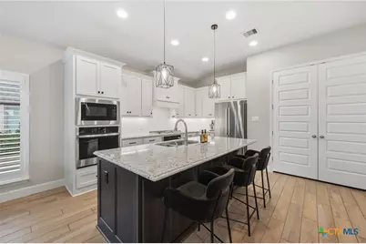 422 Bridle Trail, New Braunfels, TX 78132 - Photo 14