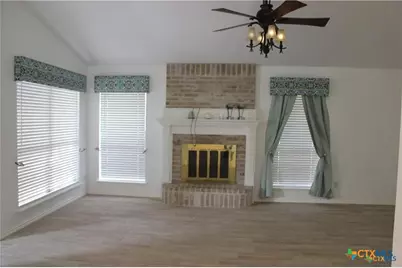 223 Ridgewood Drive, Victoria, TX 77901 - Photo 2