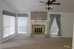 223 Ridgewood Dr, Victoria, TX 77901 - Photo 2