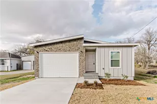 404 Bridge St, Cuero, TX 77954 - Photo 1