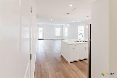 404 Bridge Street, Cuero, TX 77954 - Photo 18