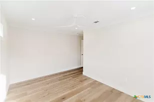 404 Bridge St, Cuero, TX 77954 - Photo 48