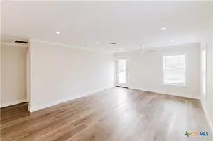 404 Bridge St, Cuero, TX 77954 - Photo 42